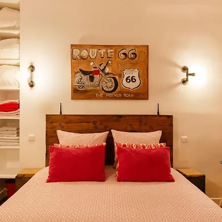 Apartment Montmartre Rue Des Martyrs Loft With Ac, 4-7 Peo