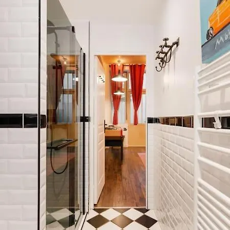 Montmartre Rue Des Martyrs Loft With Ac, 4-7 Peo Apartment *