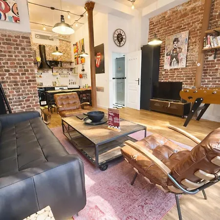 Apartment Montmartre Rue Des Martyrs Loft With Ac, 4-7 Peo