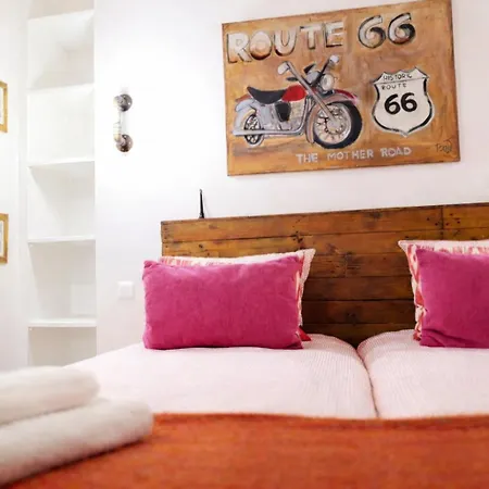 Apartment Montmartre Rue Des Martyrs Loft With Ac, 4-7 Peo Paris