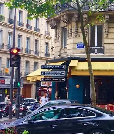 Montmartre Rue Des Martyrs Loft With Ac, 4-7 Peo Parigi
