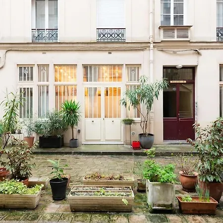 Appartamento Montmartre Rue Des Martyrs Loft With Ac, 4-7 Peo